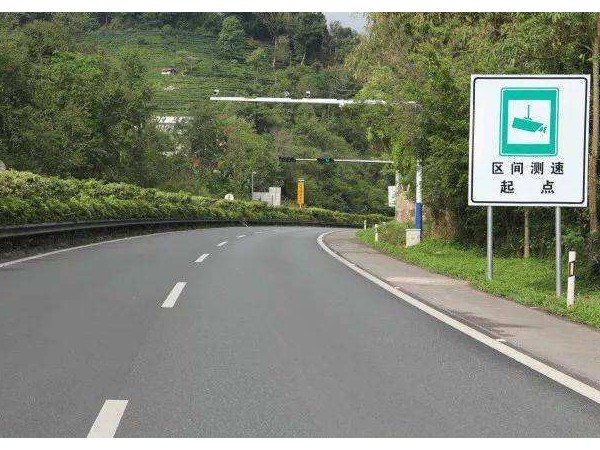 這款經(jīng)濟(jì)實(shí)惠的主機(jī)，合適用于高速公路測速監(jiān)控系統(tǒng)方案！